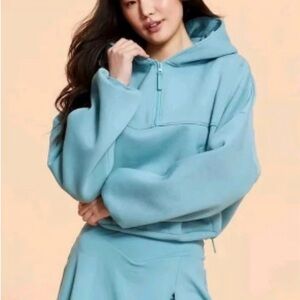 NWT Blue Blogilates / Pop Flex for Target Marshmellow Hoodie Size Small